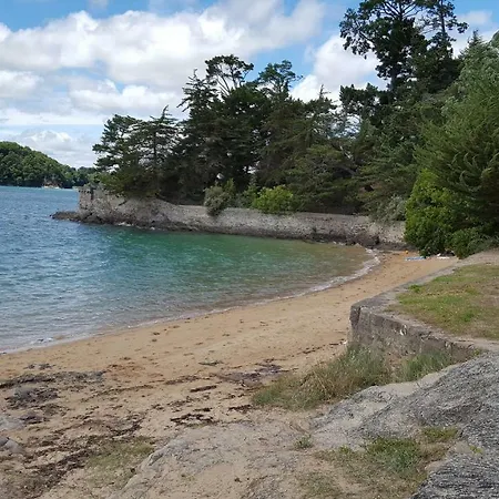 La Petite Terre Holiday home *